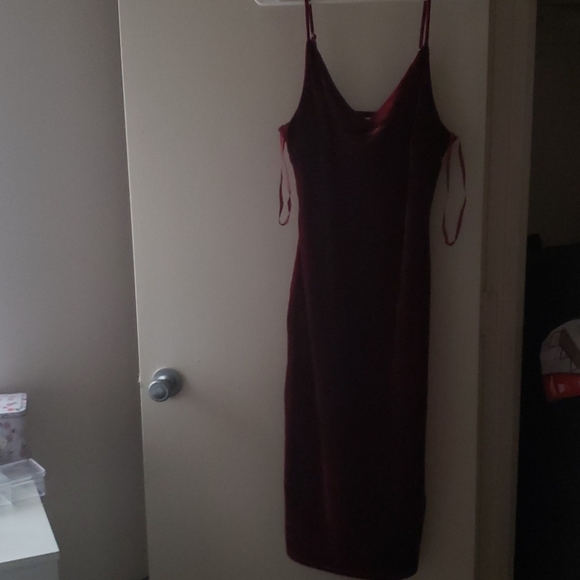 love J Dresses & Skirts - Velvet dress